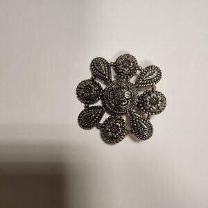 Sylvia Dahl Scarf clip Silver Tone round pre-owned jb